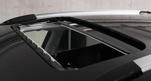 Vehicle image SUBARU XV 2.0i e-Boxer Luxury