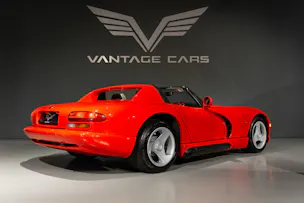 Chrysler Viper RT/10