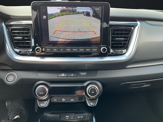 Vehicle image 10 Vehicle image 10