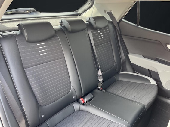 Vehicle image 11 Vehicle image 11