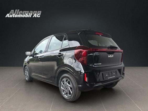 Vehicle image 3 Vehicle image 3