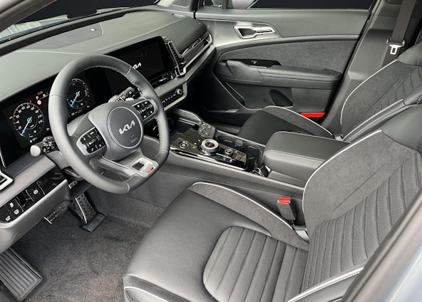 Vehicle image 8 Vehicle image 8