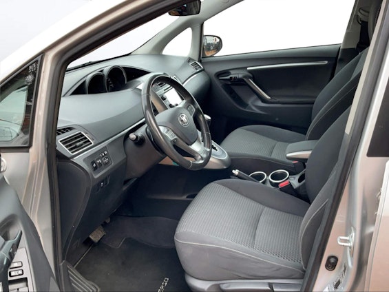 Vehicle image 2 Vehicle image 2