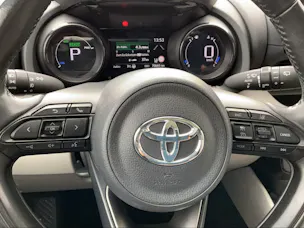 Toyota Yaris 1.5 VVT-i HSD Premium