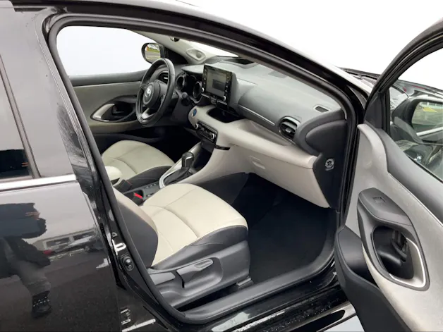 Toyota Yaris 1.5 VVT-i HSD Premium
