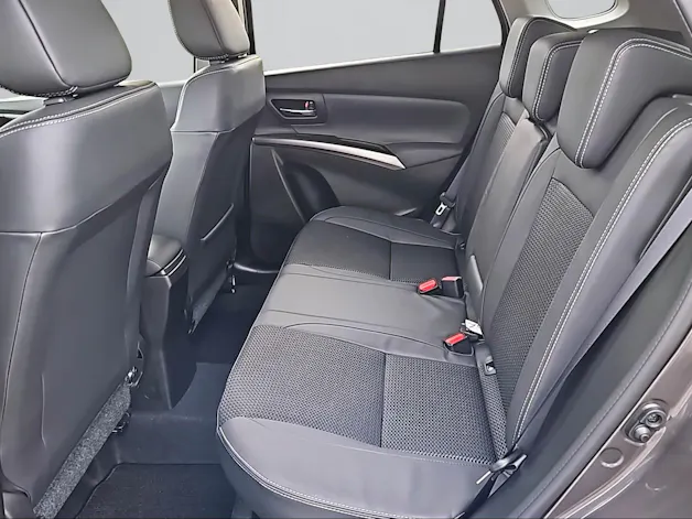 Suzuki S-Cross 1.4 T Compact Top Hybrid 4x4