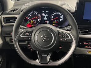 Vehicle image SUZUKI Swift 1.2 Tradizio Top Hybrid 4x4