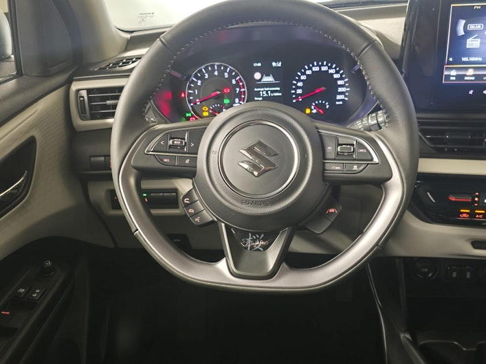 Vehicle image SUZUKI SWIFT