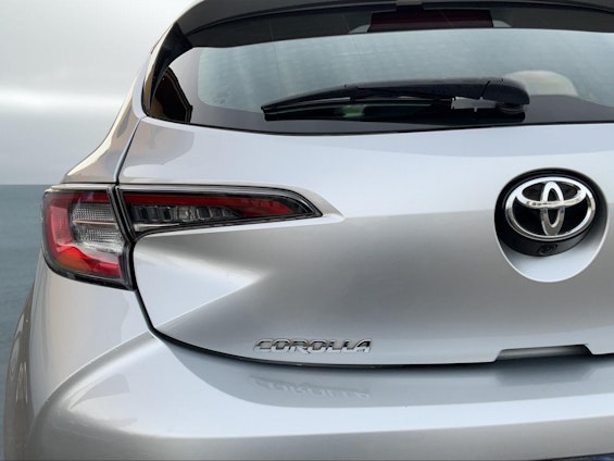 Vehicle image 23 Vehicle image 23