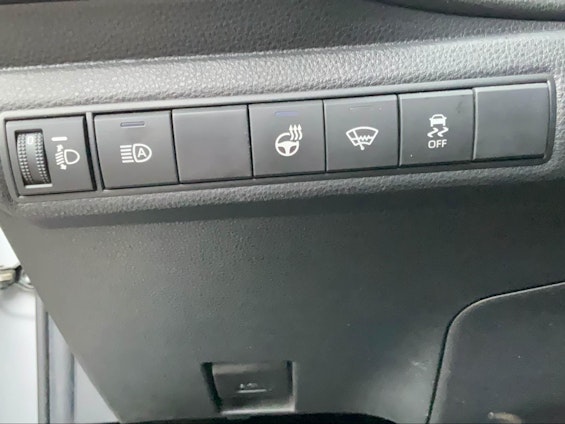 Vehicle image 10 Vehicle image 10