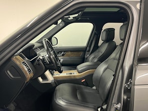 Vehicle image LAND ROVER Range Rover 4.4 SDV8 Vogue
