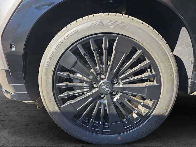 Hyundai Santa Fe 1.6 T-GDi PHEV Calligraphy