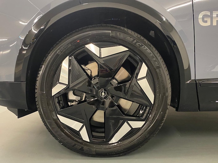 Vehicle image OPEL GRANDLAND