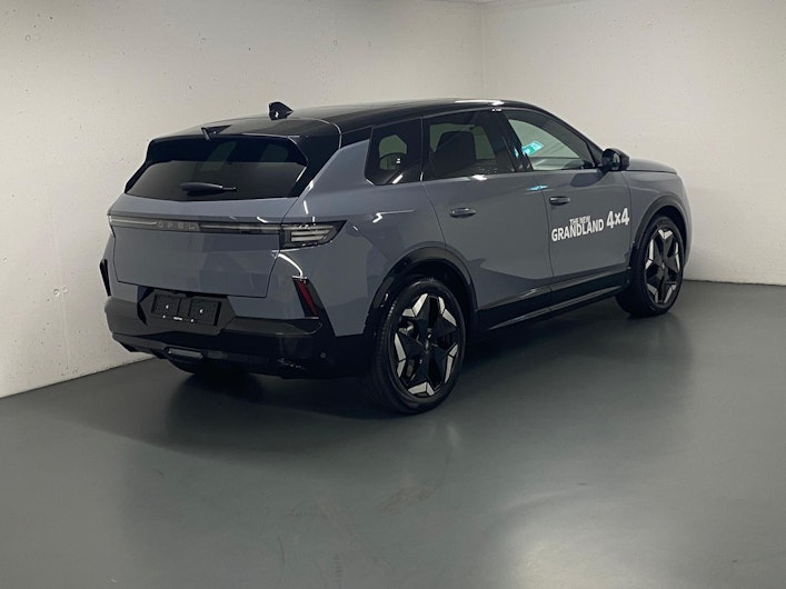 Vehicle image OPEL GRANDLAND