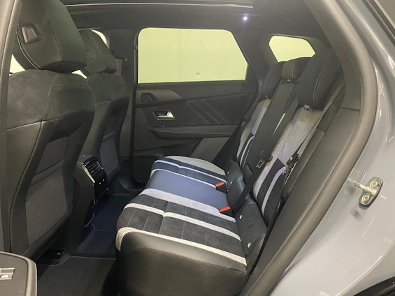 Vehicle image 10 Vehicle image 10