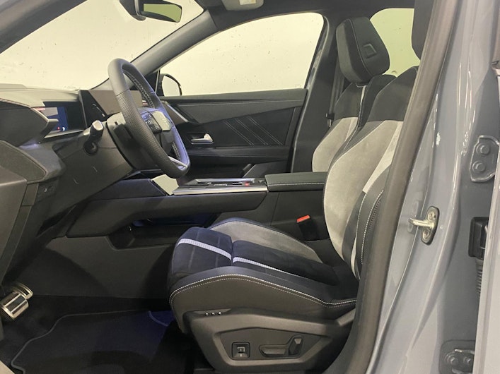 Vehicle image OPEL GRANDLAND