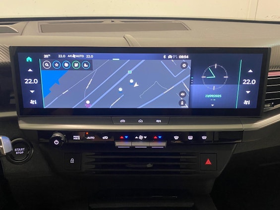 Vehicle image 6 Vehicle image 6