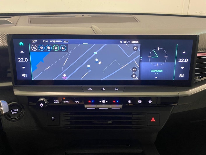 Vehicle image OPEL GRANDLAND