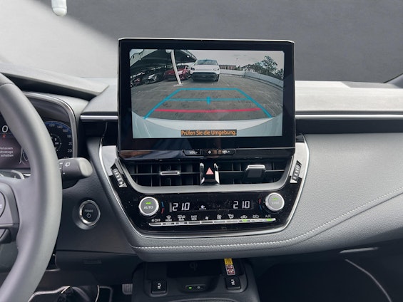 Vehicle image 6 Vehicle image 6