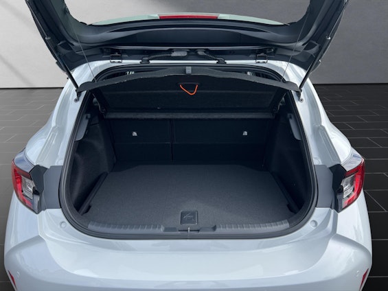 Vehicle image 10 Vehicle image 10