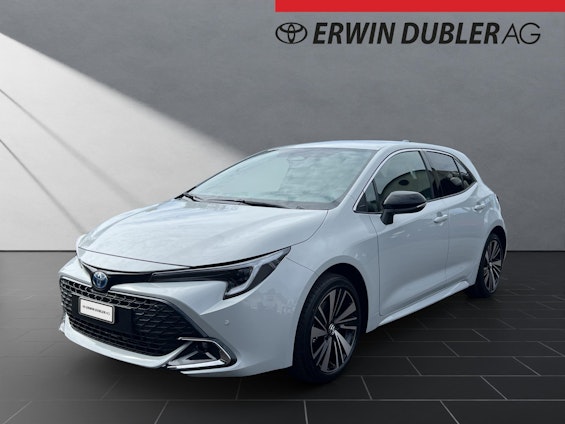 First vehicle image