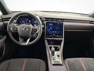 Lexus LBX 1.5 Hybrid Cool AWD