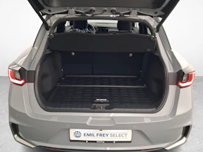 https://vehicle.imgix.net/4011680/8220ef35-a846-4f60-8d33-f20a5bec32e5.jpg