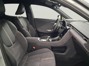 https://vehicle.imgix.net/4011680/923aa9ac-3181-4ecc-b3d8-ab515788b3a2.jpg
