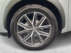 https://vehicle.imgix.net/4011680/bd6397c7-3318-4229-85d0-637a83d9354c.jpg