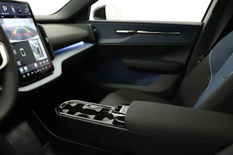 https://vehicle.imgix.net/4011682/c91e87b7-fd3d-40bf-88a0-25fcadf6e408.JPG