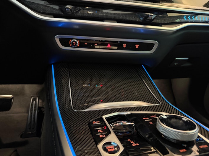 Vehicle image BMW X5