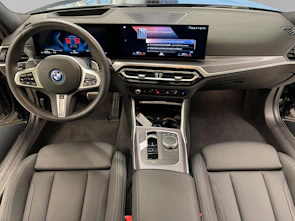 Fahrzeugbild BMW 320e xDrive Touring