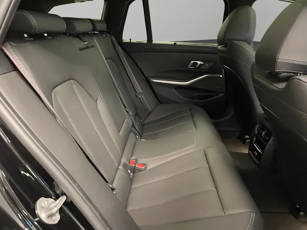 BMW 320e xDrive Touring