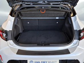 https://vehicle.imgix.net/4011714/ad253bdb-fc10-4ea5-81a6-edfe782a9a0f.jpg