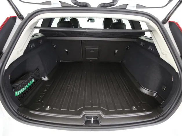 Volvo V60 2.0 B4 Plus Dark