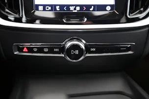 Volvo V60 2.0 B4 Plus Dark