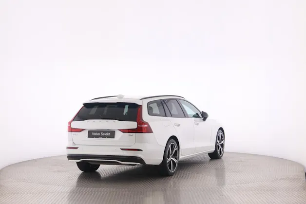 Volvo V60 2.0 B4 Plus Dark