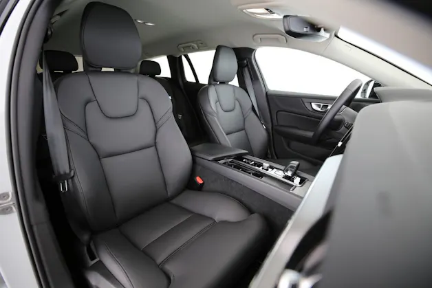 Volvo V60 2.0 B4 Plus Dark