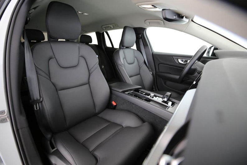 Vehicle image VOLVO V60