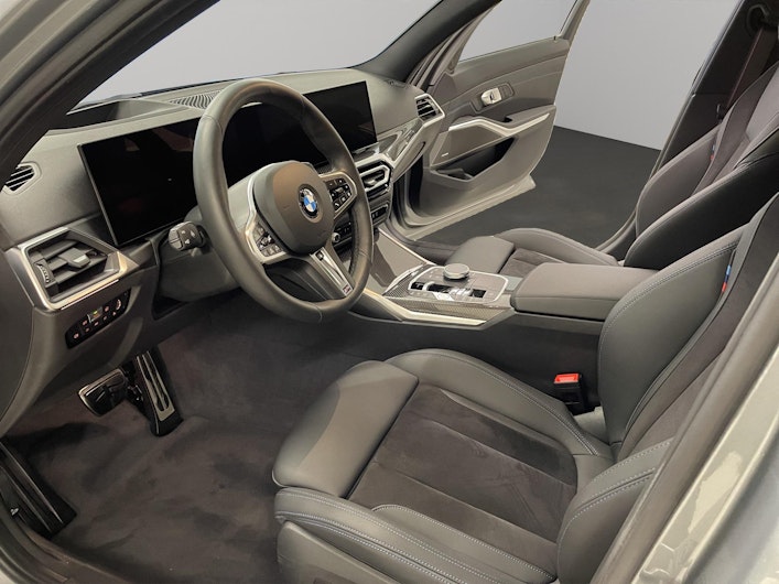 Vehicle image BMW 3 SERIES