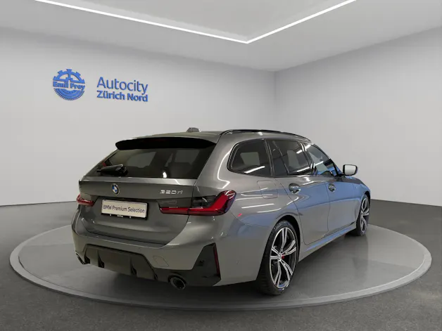 BMW 320d xDrive Touring SAG