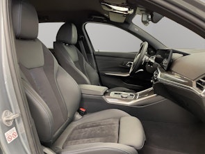 Vehicle image BMW 320d xDrive Touring SAG