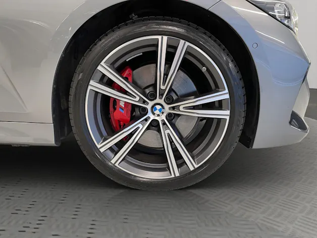 BMW 320d xDrive Touring SAG