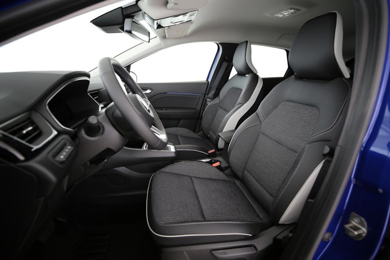 Vehicle image MITSUBISHI ASX