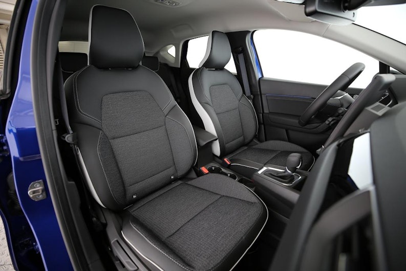 Vehicle image MITSUBISHI ASX