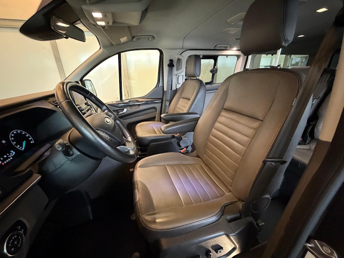 Vehicle image FORD TOURNEO