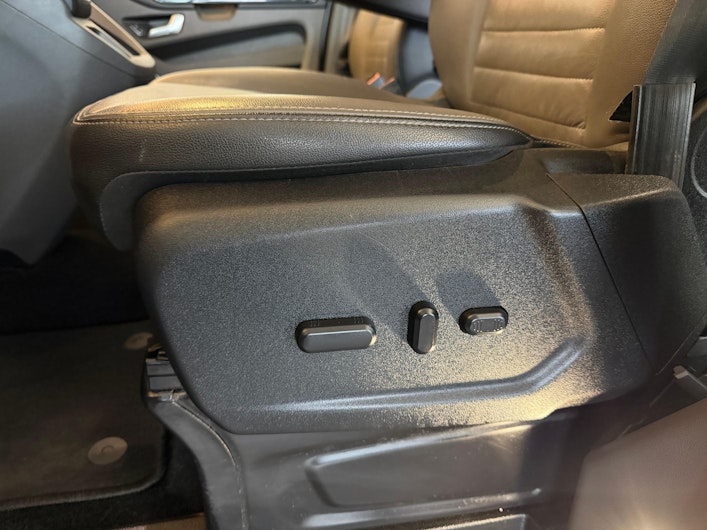 Vehicle image FORD TOURNEO