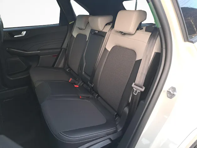 Ford Kuga 2.5 Hybrid Sound Edition 4x4