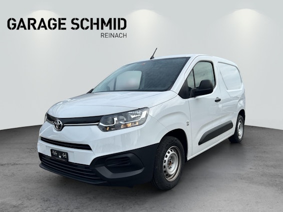 First vehicle image First vehicle image