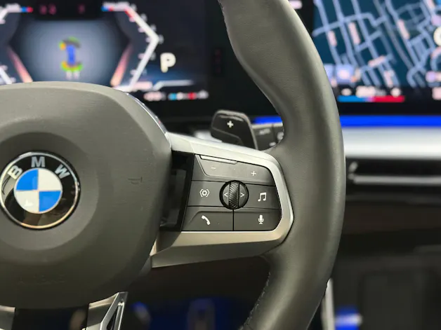 BMW X1 20d xDrive paddles